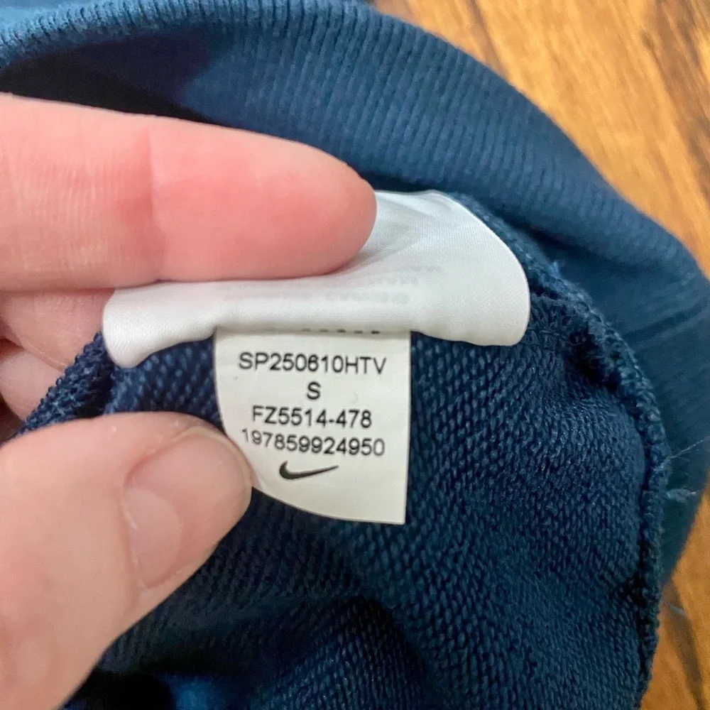Nike Swoosh Fly Women's S Navy Blue Oversized French Terry Basketball Sweatshirt